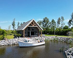 Verblijf 130103 - Vakantiewoning Bergumermeer - Recreatiewoning aan open vaarwater in Friesland