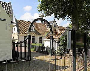 Stijlvolle badkamer in vakantiehuis FR341 in Grouw, Pikmeer, Friese meren.