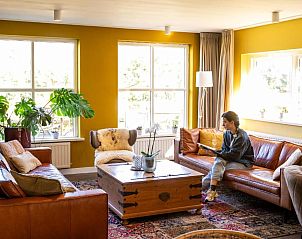 Comfortabele zithoek in Hotel De Horper Wielen, vakantieverblijf op Terschelling.