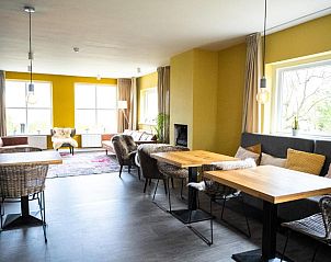 Lichte zithoek in Hotel De Horper Wielen, vakantieaccommodatie op Terschelling.