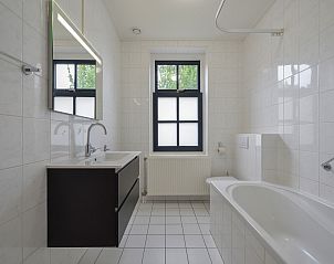 Guest house 1605176 - Holiday property Lauwersmeer - Geschakelde woning in Anjum