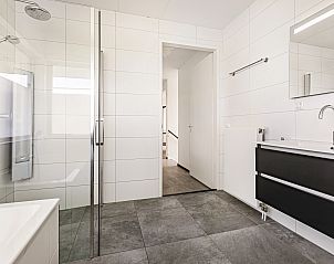 Guest house 1605196 - Bungalow Lauwersmeer - Esonstad | 4-persoons woning - Waterwoning | 4L2