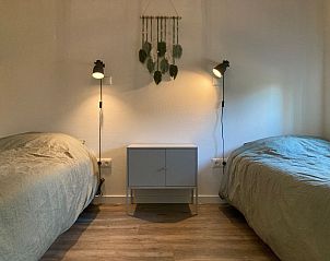 Guest house 160596 - Holiday property Lauwersmeer - Vakantiehuis Chalet Ufergrundst�ck mit eigenem Angelplatz