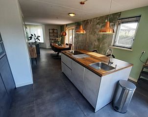 Stijlvolle keuken in Huisje in Schoonloo, vakantiehuis in Midden Drenthe.