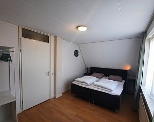Comfortabele slaapkamer in Huisje in Schoonloo, vakantiehuis in het hart van Drenthe.
