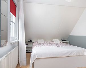 Slaapkamer in Vakantiehuisje in Gasselte, Drenthe met comfortabel tweepersoonsbed.