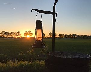 Adembenemende zonsondergang in de omgeving van vakantiehuisje in Mantinge, Midden Drenthe.
