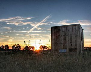 Ontdek de serene omgeving rond Vakantiehuis in Mantinge, een idyllisch vakantiehuis in Midden Drenthe, Drenthe.
