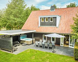 Guest house 173242 - Bungalow Midden Drenthe - Hof van Saksen | 8-persoons Wellnessboerderij | 8LW
