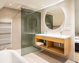 Guest house 173242 - Bungalow Midden Drenthe - Hof van Saksen | 8-persoons Wellnessboerderij | 8LW
