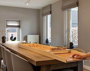 Plattegrond van de bovenverdieping in Hof van Saksen vakantiehuis, Nooitgedacht, Midden Drenthe, met slaapkamerindeling.