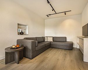 Priv sauna in Hof van Saksen 18-persoons boerderij, Nooitgedacht, Drenthe voor ultieme ontspanning en wellness.