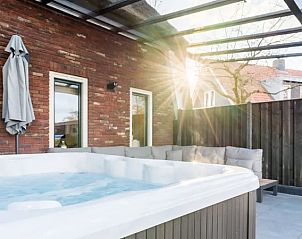 Guest house 173251 - Bungalow Midden Drenthe - Hof van Saksen | 6-persoons Wellness Waterfront boerderij |