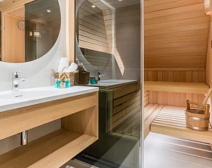 Guest house 173251 - Bungalow Midden Drenthe - Hof van Saksen | 6-persoons Wellness Waterfront boerderij |