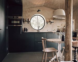 Keukengerei in Vakantiehuis in Odoorn, Midden Drenthe, voor een praktische en stijlvolle keuken.