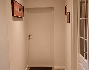 Sfeervolle gang in Vakantiehuisje in Wezup, een rustig vakantiehuis in Drenthe.