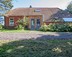 Vooraanzicht van Vakantiehuis in Peize, gelegen in het rustige Noord Drenthe.