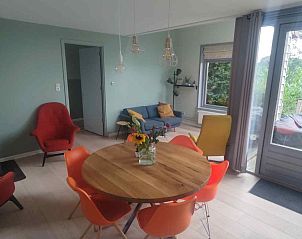 Houtoven op het terras van DG588 vakantiehuis in Midlaren, Drenthe, voor gezellige avonden.