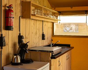 Guest house 181122 - Tent house Noord Drenthe - Vakantiepark �Hunzedal 16�