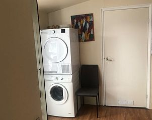 Wasmachine en droger in Huisje in Schipborg, vakantiehuis in Noord Drenthe, Drenthe.