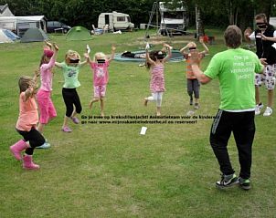 Animatieteam en kinderen bij Mijn Vakantie in Drenthe, Anloo. Leuke activiteiten voor jong en oud in Noord Drenthe.