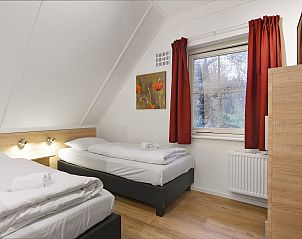 Guest house 182999 - Bungalow Noord Drenthe - Het Land van Bartje | 10-persoons boerderij | 10EL