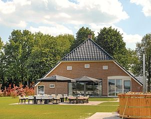 Verblijf 183213 • Vakantiewoning Noord Drenthe • Vakantiehuis voor 30 personen in Ellertshaar 