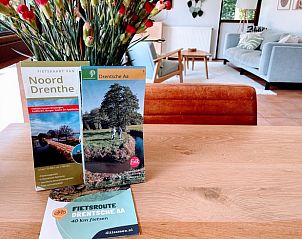 Fietsroutekaarten in Vakantiehuis in Zeegse, Noord Drenthe, ideaal voor fietsavonturen.