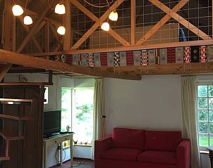 Ruime loft in Huisje in Zuidlaarderveen, uniek vakantiehuis in Noord Drenthe, Drenthe.