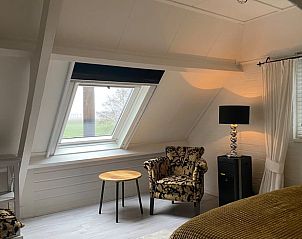 Bubbelbad in de tuin van Huisje in Dalen, vakantiehuis in Drenthe voor wellnesservaring.