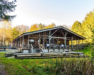 Vakantiehuisje in Erm, een charmant vakantiehuis in Zuidoost Drenthe, omgeven door weelderige natuur en rustieke charme.