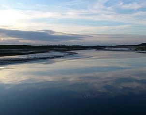 Rustgevend meer nabij Vakantiehuis in Nieuw-Schoonebeek, Zuidoost Drenthe.