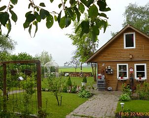 Vakantiehuisje in Nieuw-Dordrecht met groene tuin en landelijke omgeving, Zuidoost Drenthe, Drenthe.