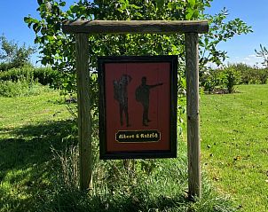 Bord bij Huisje in Exlorveen, vakantieaccommodatie in Drenthe met persoonlijke touch.