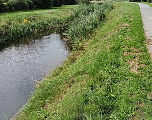 Rustige waterkant bij Huisje in Emmer-Compascuum, vakantiehuis in Zuidoost Drenthe, Drenthe.