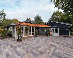 Hoofdgebouw van Vakantiehuis Velthorst Hottub in Ruinen, Zuidwest Drenthe.