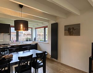 Weite, blhende Heideflchen in der Nhe des Ferienhauses DG567 in Dwingeloo, Drenthe.