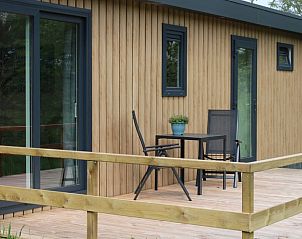 Veranda van Vakantiehuis in Dwingeloo, perfect voor ontspanning in Zuidwest Drenthe.