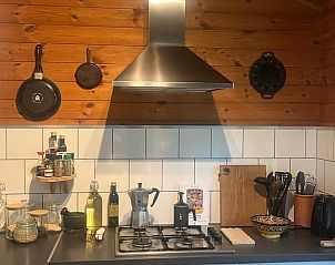 Moderne keuken in Huisje in Dwingeloo, vakantieverblijf in Drenthe.