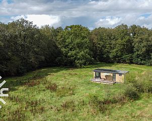 Stijlvolle badkamer in DG1576 vakantiehuis, Dwingeloo, Zuidwest Drenthe.