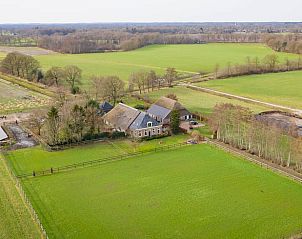 Luchtfoto van groene omgeving rond Vakantiehuisje in Dieverbrug, Zuidwest Drenthe.