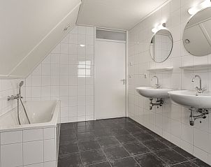 Verblijf 2101232 - Bungalow Oostelijk Flevoland - Waterparc Veluwemeer | 8-persoons villa | 8C2