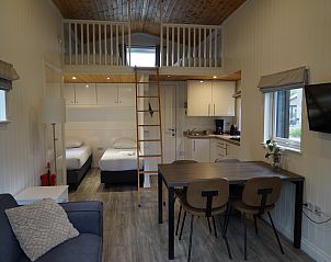 Slaapruimte met stapelbed in Chalet in Biddinghuizen, Oostelijk Flevoland, Flevoland.