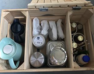 Keukenbenodigdheden in Huisje in Kraggenburg, vakantiehuis in Oostelijk Flevoland, Flevoland.