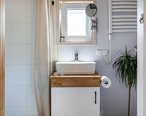 Verblijf 2202162 - Vakantiewoning Zuidelijk Flevoland - Vakantiehuis De Glamping - Tiny Safari Geel | 7p