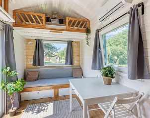 Verblijf 2202168 - Vakantiewoning Zuidelijk Flevoland - Vakantiehuis De Glamping - Tiny House rood | 5p