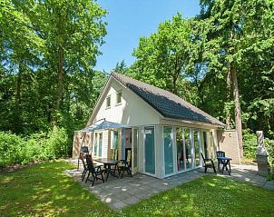 Guest house 230124 • Holiday property Friese bossen • Comfortabel 8 persoons vakantiehuis, zeer ruim gelegen op 