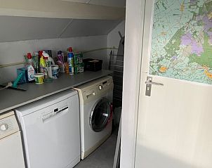 Stijlvolle douche in vakantiehuis FR433, Appelscha, gelegen in Friese bossen.