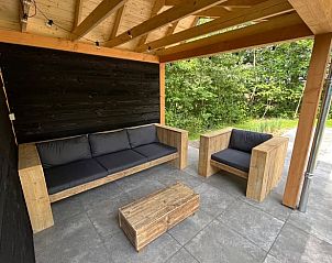 Gemtliche Sitzecke unterm Dach im Ferienhaus in Oosterwolde, Friesische Wlder.