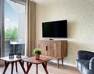 Vorderansicht des Ferienhauses in Oosterwolde, gelegen in den grnen friesischen Wldern von Friesland.